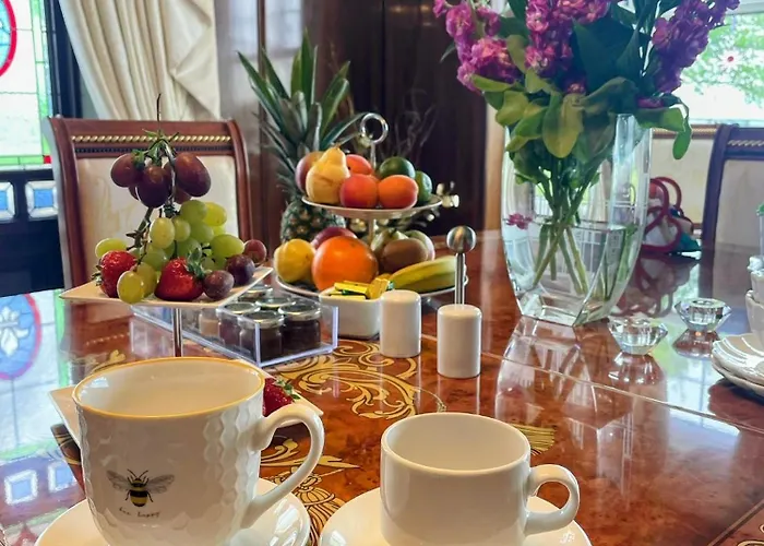 Finn Village Loch Lomond - The Black With Private Jacuzzi-style Bath دريمن