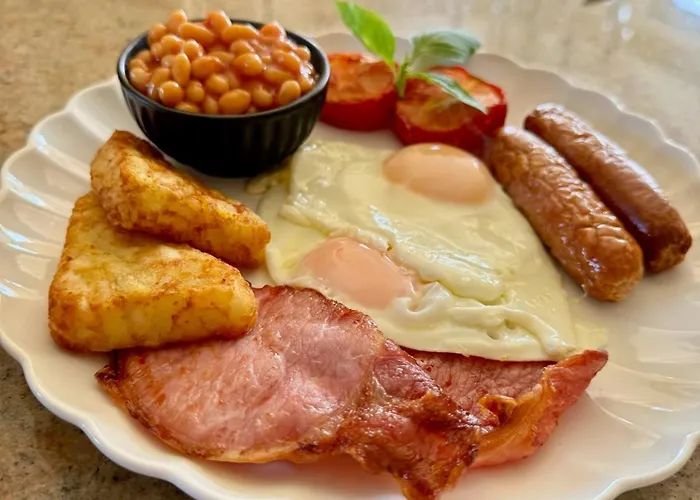 Finn Village Loch Lomond - The Black With Private Jacuzzi-style Bath