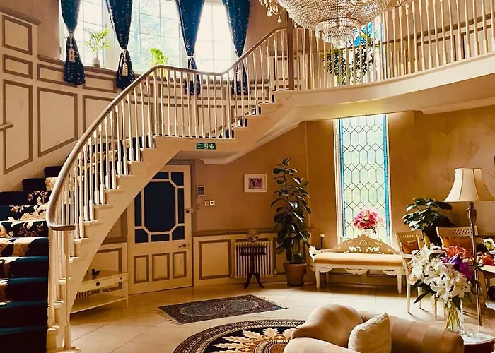 Finn Village - Loch Lomond - The Jungle With A Private Hot Tub 3* Drymen