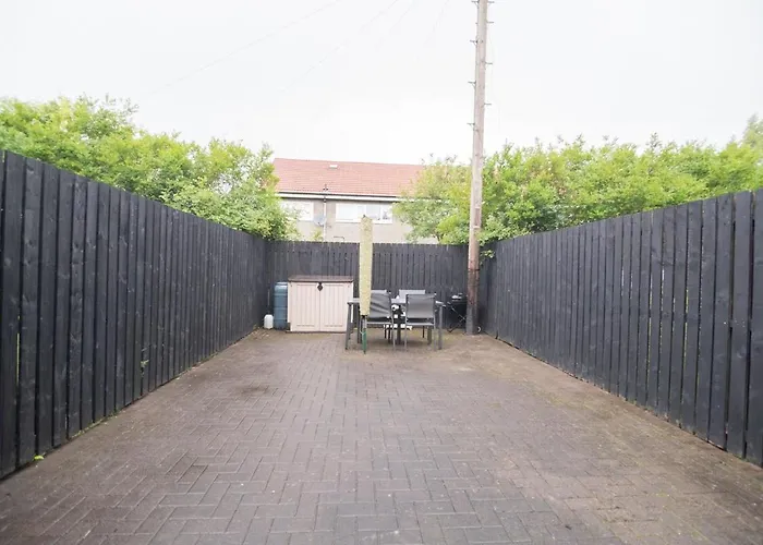 Clydebank 2 Bedroom * Glasgow