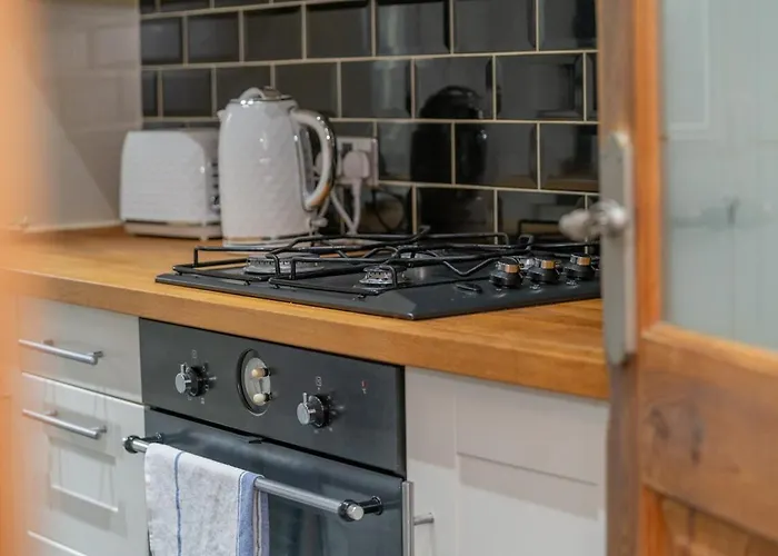 Clydebank 2 Bedroom Glasgow