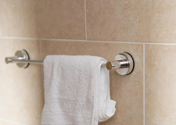 Clydebank 2 Bedroom Apartment Glasgow