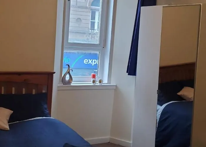 Cosy And Bright 3-bedroom Flat Appartamento Glasgow