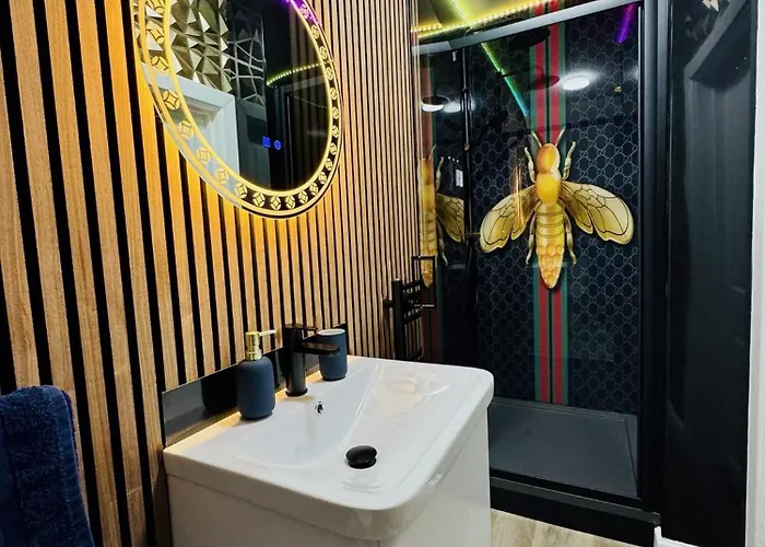 Gasthof Finn Village - Loch Lomond - The Jungle With A Private Hot Tub Drymen