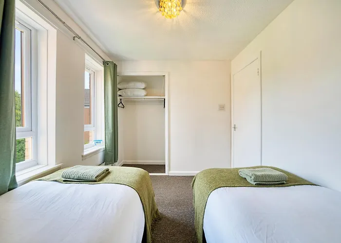 2br Flat Parking Near And Finnieston Glasgow