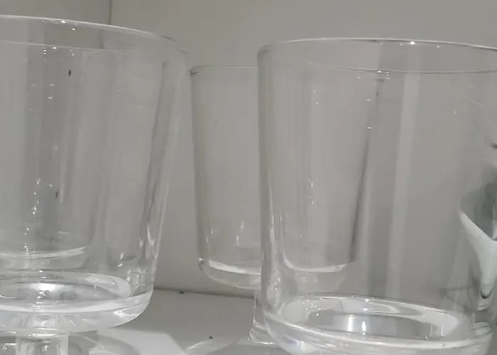 Cosy And Bright 3-bedroom Flat Lägenhet