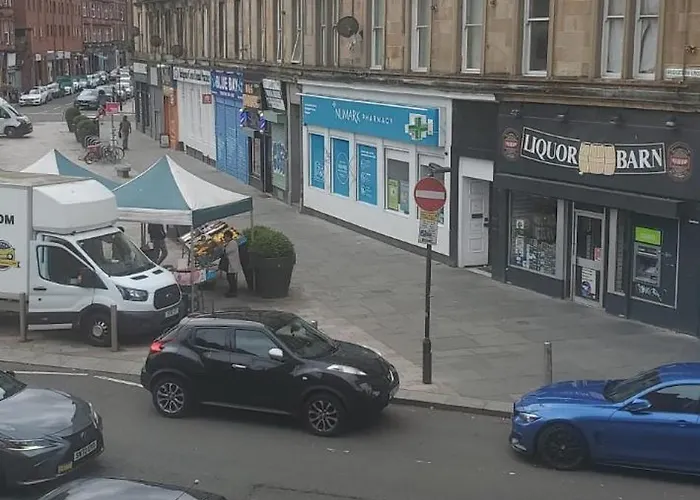 Cosy And Bright 3-bedroom Flat Διαμέρισμα *