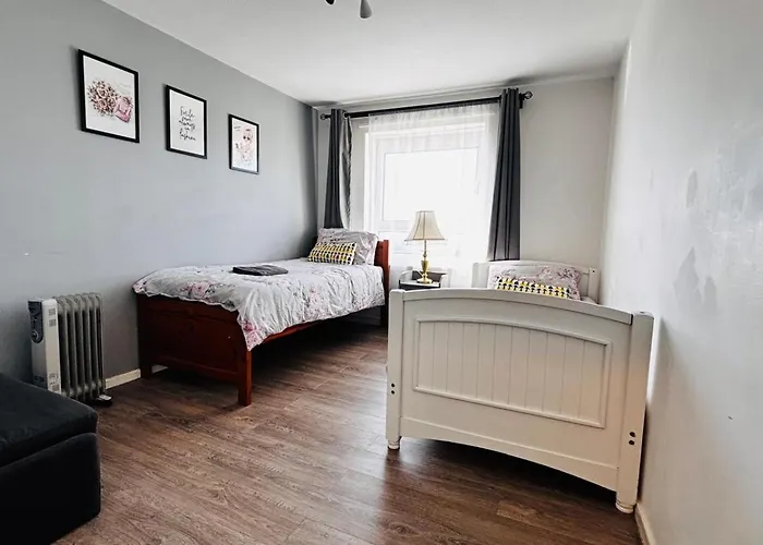 Floor Of The Building, Spectacular Views! *