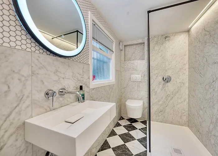 Oasis Craigpark * グラスゴー