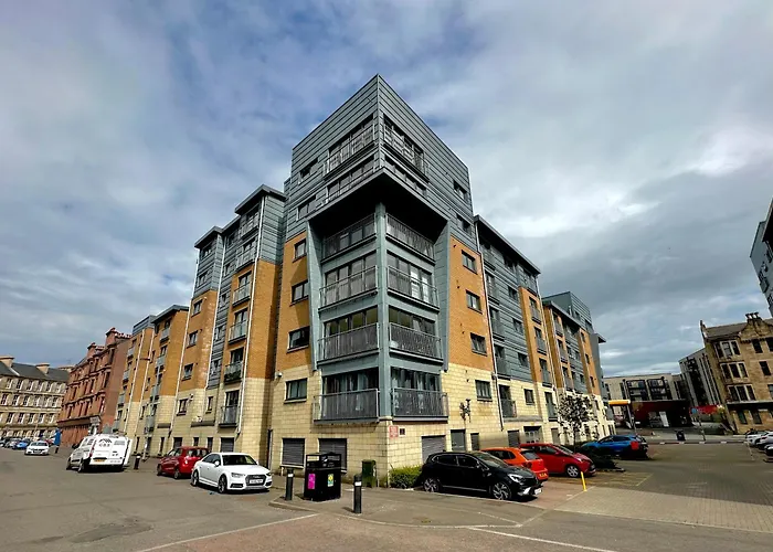 The Clyde Retreat, 2 Bedrooms Glasgow