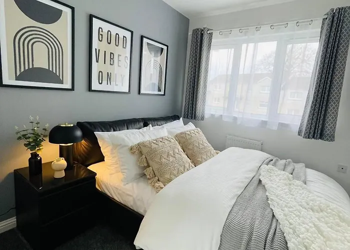 Elegant 3br House In * Glasgow