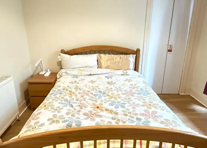 One Bedroom Flat Close To Centre And Amenities アパート *