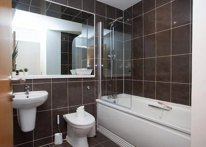 Stylish 3rd Floor Flat In Historic Merchant アパート グラスゴー