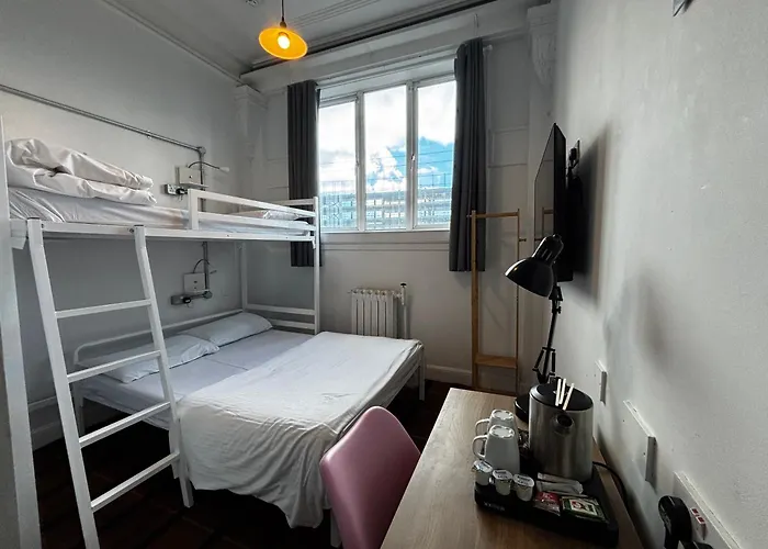 Safestay Charing Cross 3* גלאזגו