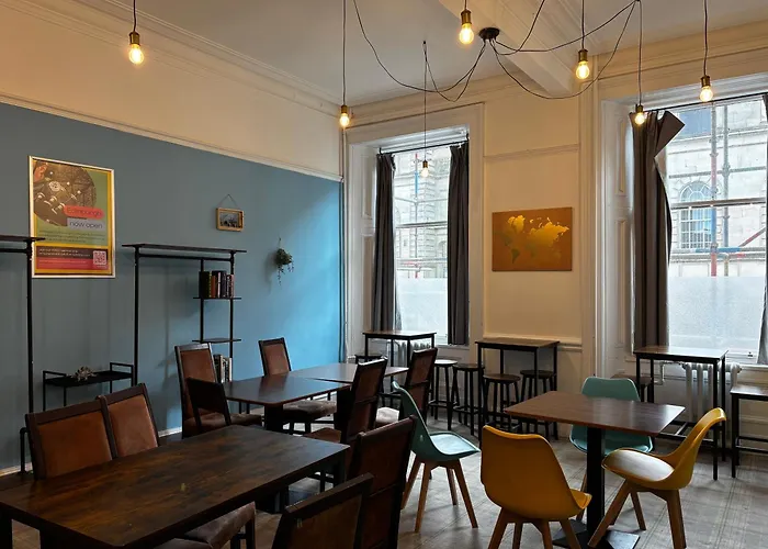 מלון Safestay Charing Cross 3*