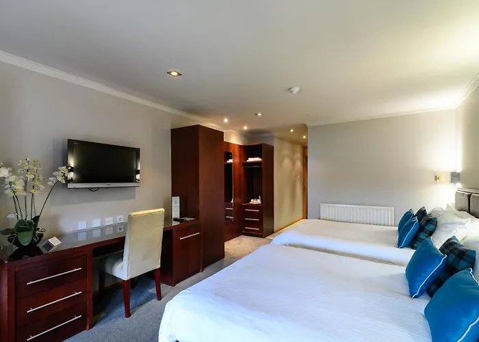 Glynhill & Near Airport 4* غلاسغو