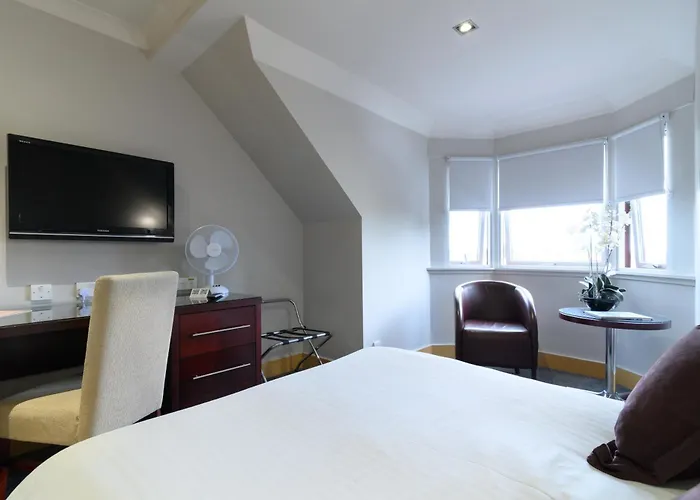 فندق Glynhill & Near Airport غلاسغو