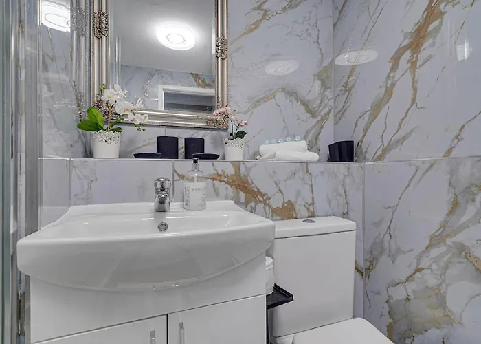 Lägenhet Luxurious Royal 2br Apartment, Centre Glasgow