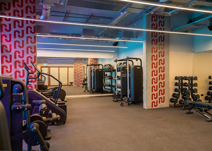 酒店 The Social Hub 4*