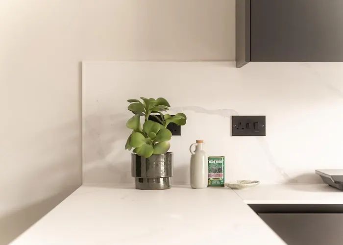 Moment Blythswood St Apartahotel