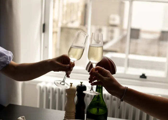 Moment Blythswood St