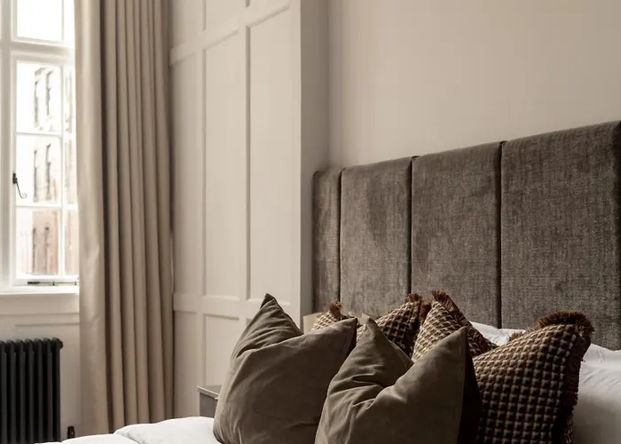 Moment Blythswood St Aparthotel 3*