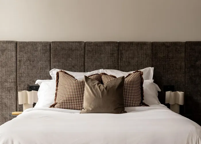 Moment Blythswood St 3*