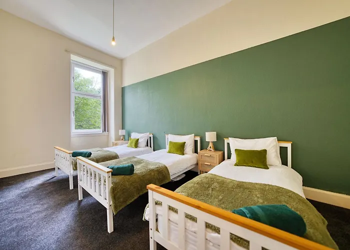 Group 4br Sleeps 11 Near Ibrox Parking * 글라스고