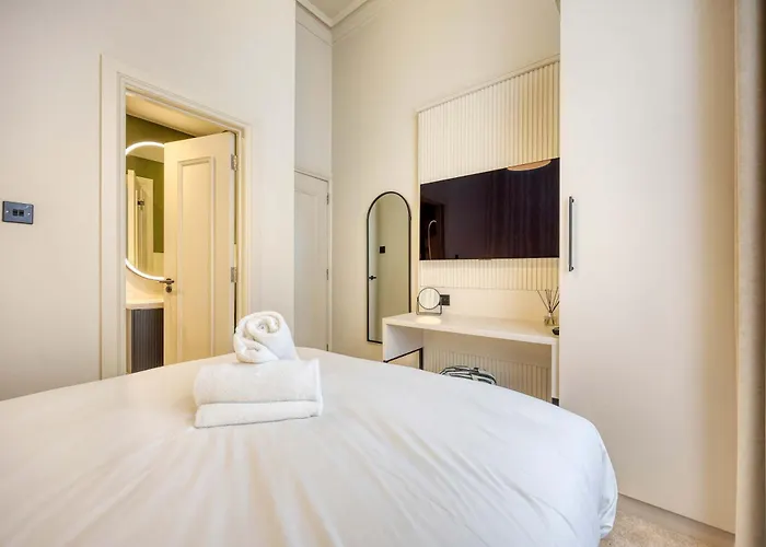 Luxury Refurbished Retreat Apartment *