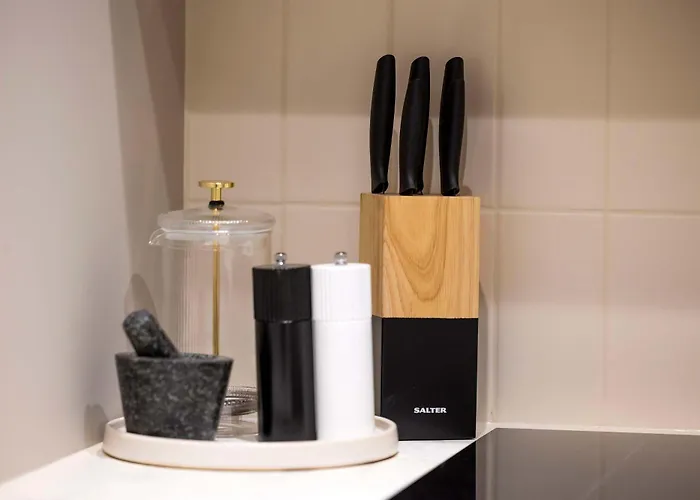 Luxury Refurbished Retreat アパート