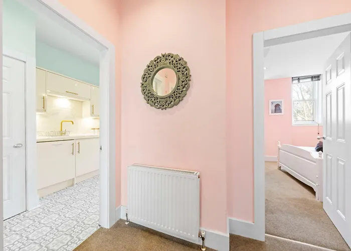 Unique Victorian In * Glasgow