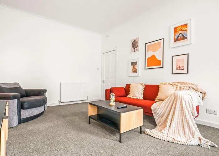 Cosy And Bright 3-bedroom Flat Apartament *