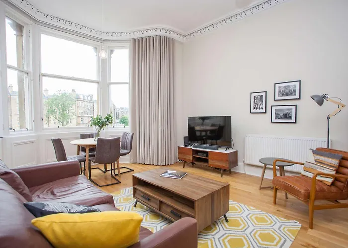 Apartment Spacious Period In