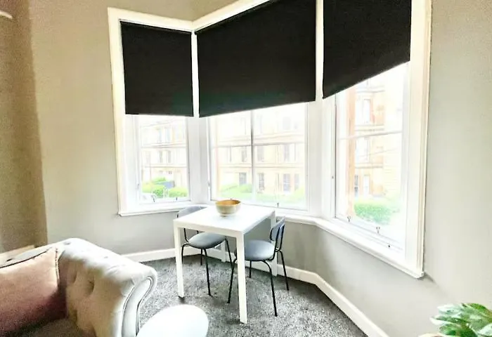 Pass The Keys West End Wonder Glasgow