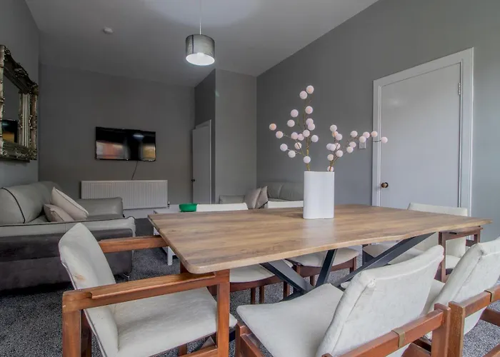 Spacious Hillhead Haven - Pass The Keys Apartamento *