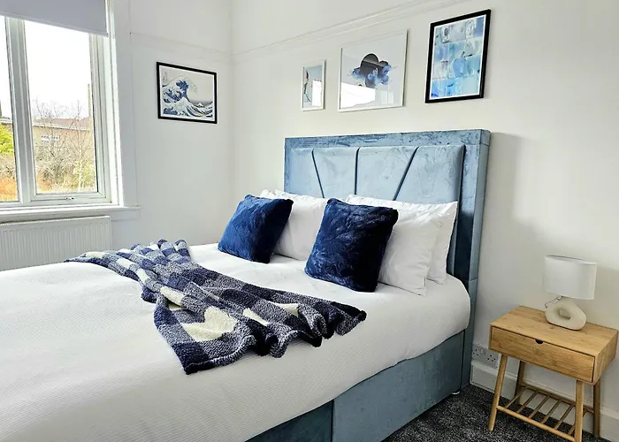 Charming 3-bed Oasis-free Parking Σπίτι διακοπών *