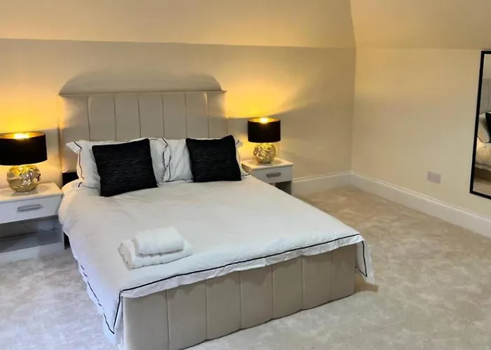 Paradise - Spacious 3- Bed House Ferienhaus *