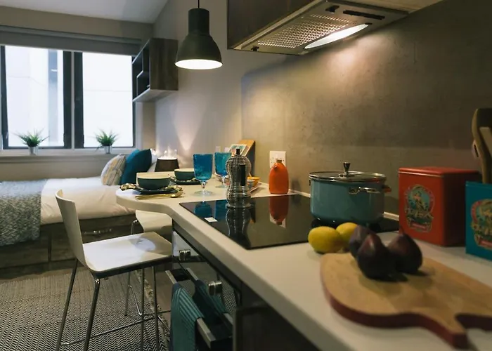 For Students Only - Bath Street In * Γλασκώβη