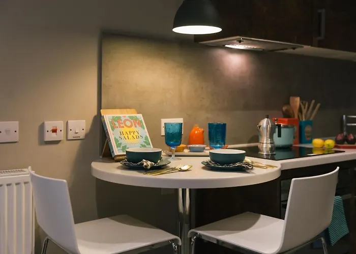 Appartement For Students Only - Bath Street In *