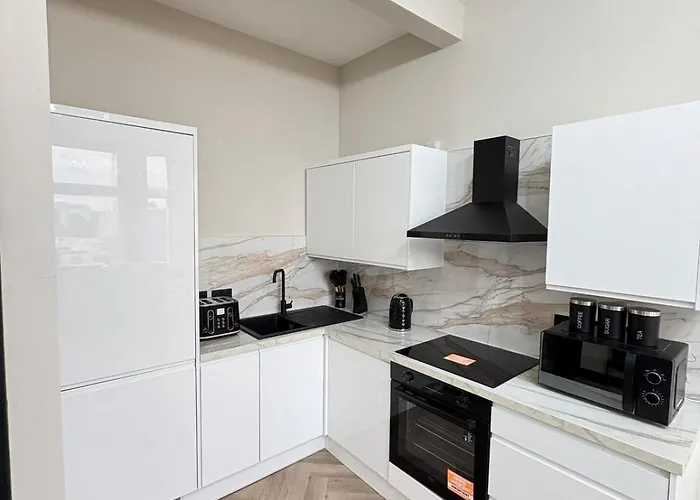 3br West End Flat W Free Parkin * Glasgow