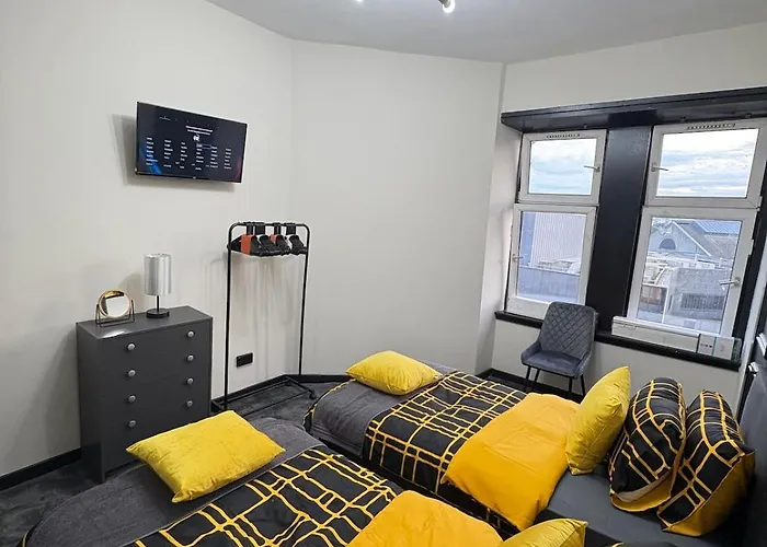 3br Modernised Sleeps 8, Walking Distance To West End, Free Parking Lejlighed Glasgow