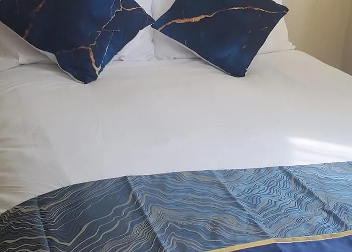 Cosy And Bright 3-bedroom Flat Γλασκώβη