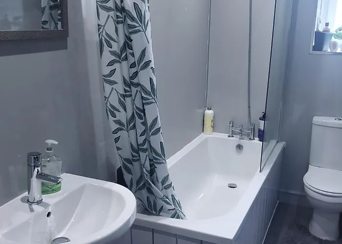 Lejlighed Cosy And Bright 3-bedroom Flat