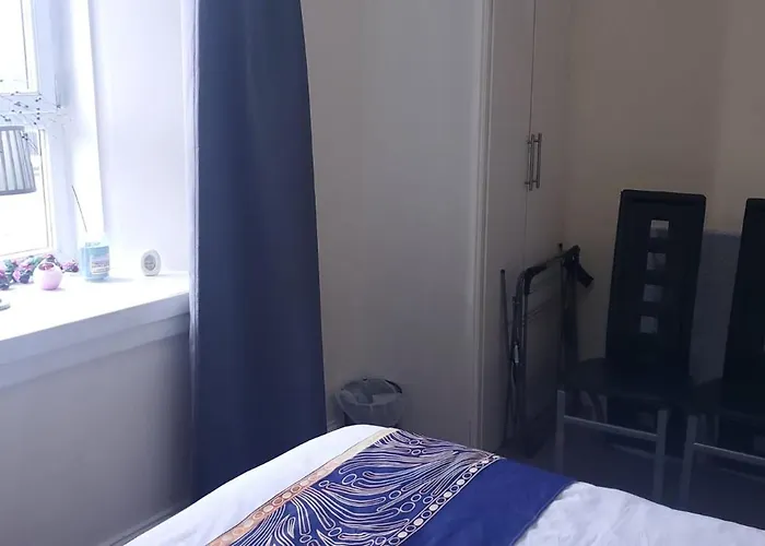 Cosy And Bright 3-bedroom Flat Διαμέρισμα *