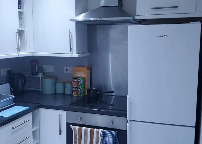 Apartment Cosy And Bright 3-bedroom Flat *