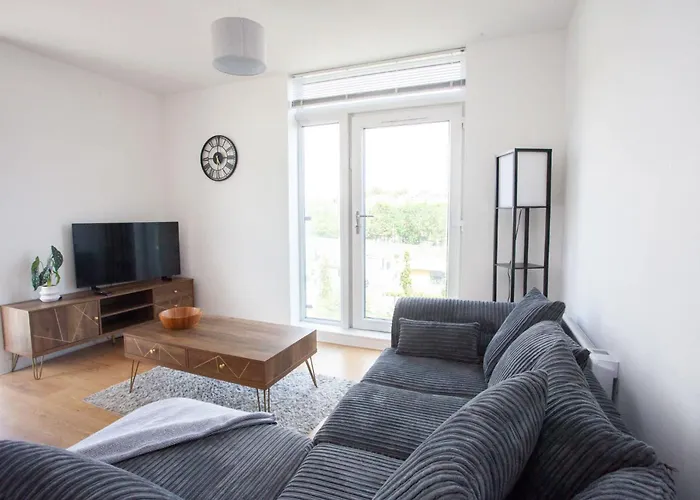 Apartament Stylish Newly Decorated 2 Bed *