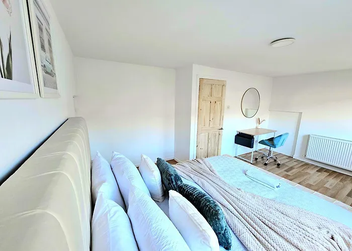 Spacious Haven With Free Parking Glasgow