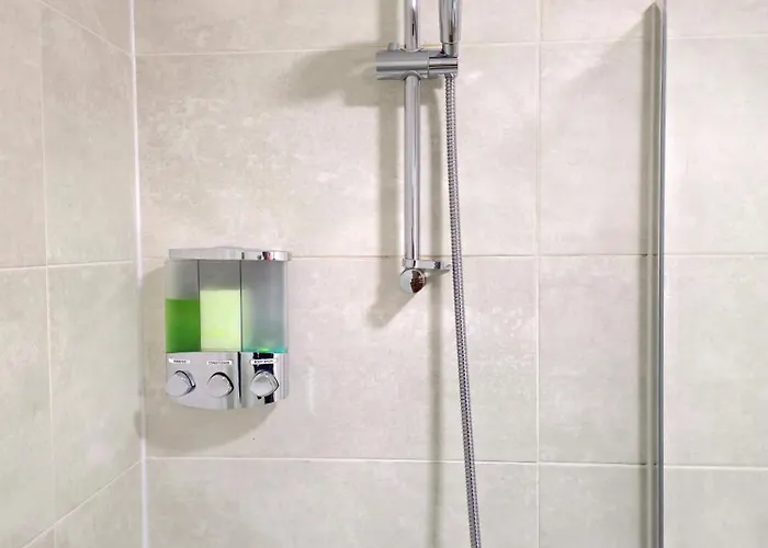 Warm & Cosy In Holiday home *