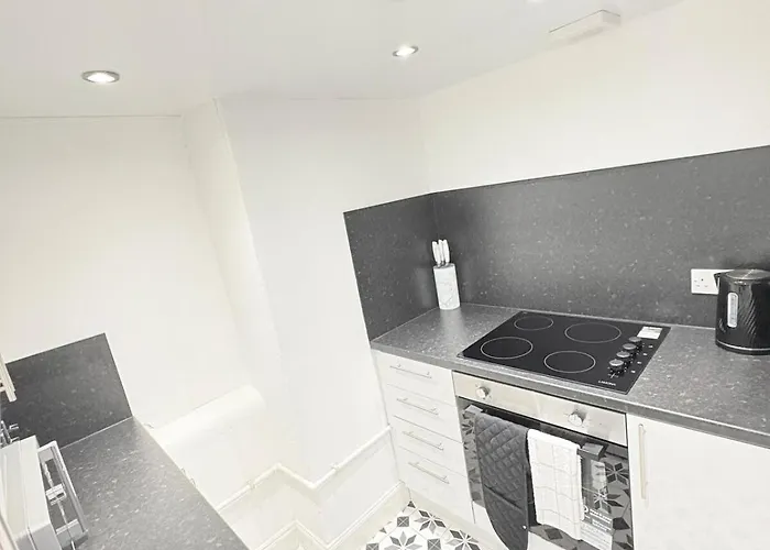 2bed Gla Green, Walk Dist Centre Apartment *