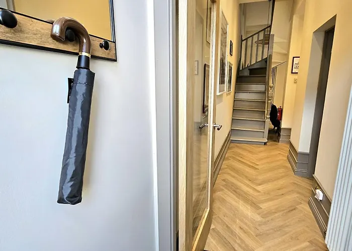 Newly Renovated Gem - Free Parking & Modern Comfort *